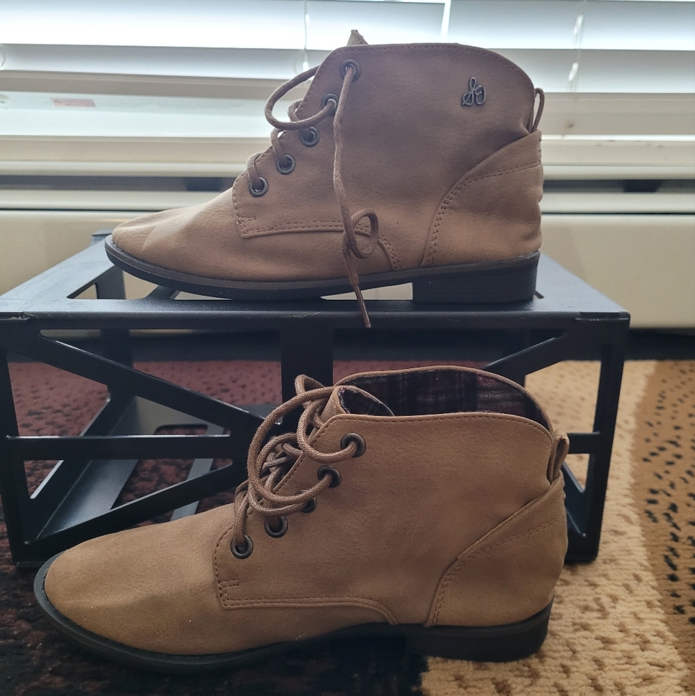 Girls Sam Edelman size 3 cowboy ankle boots